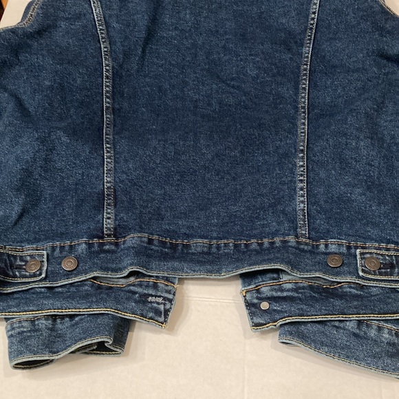 Levi's jean jacket unisex size Large - Picture 6 of 9